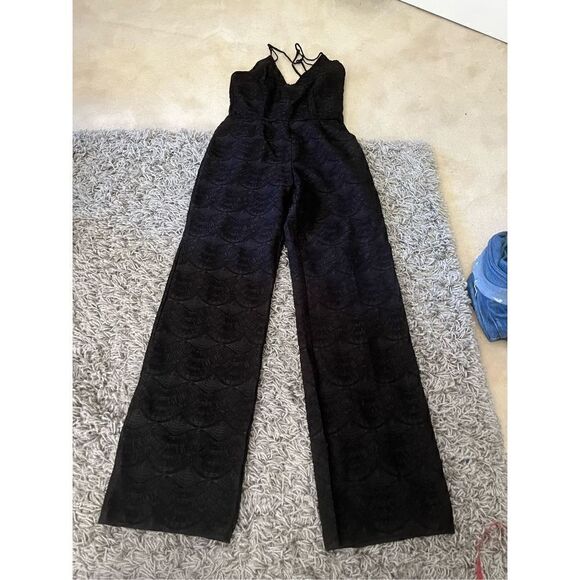 NWOT SAYLOR SARA JUMPSUIT in BLACK - Picture 4 of 16